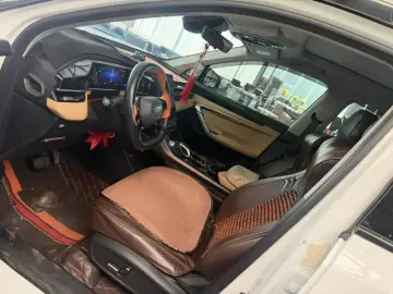 2023 Geely Boyue L с пробегом 52 000 км