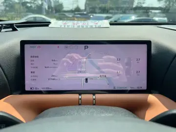 2024 Xpeng G9 с пробегом 128 000 км