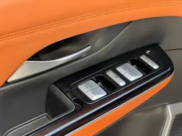 2024 Xpeng G9 с пробегом 128 000 км