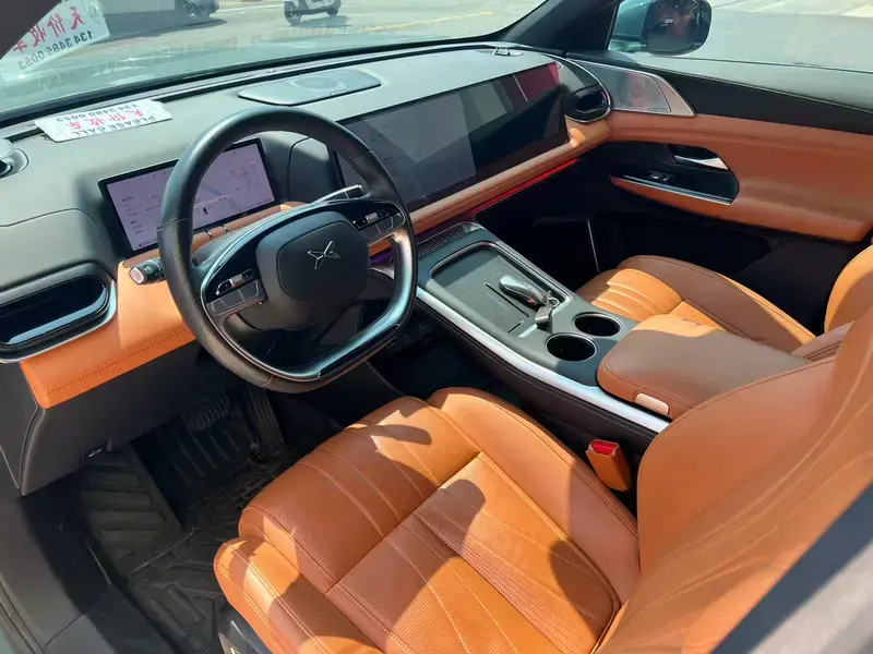 2024 Xpeng G9 с пробегом 128 000 км