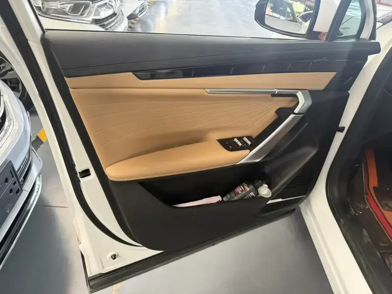2023 Geely Boyue L с пробегом 52 000 км
