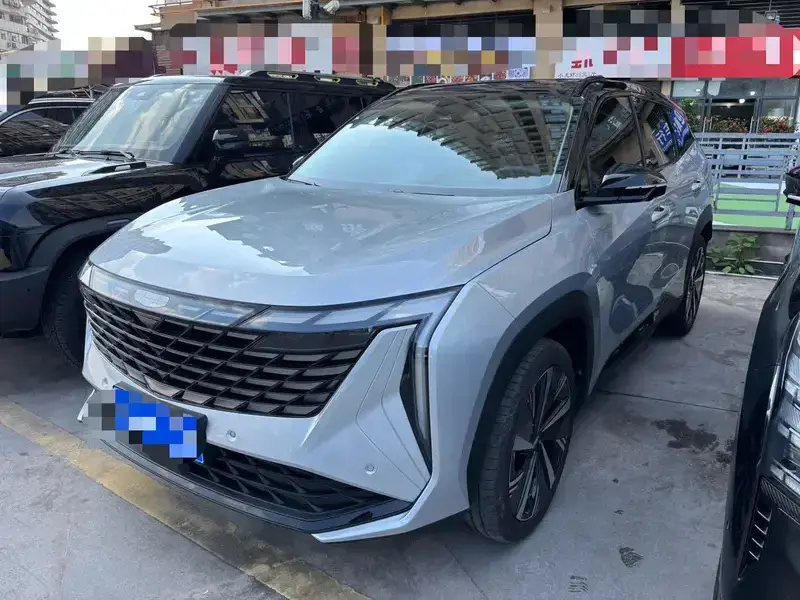 2023 Geely Boyue L с пробегом 28 000 км