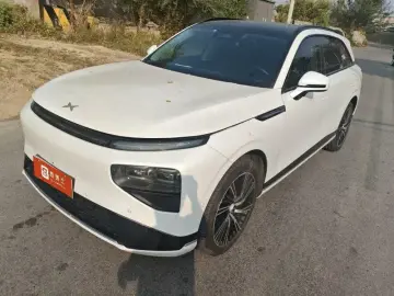 Xpeng G9