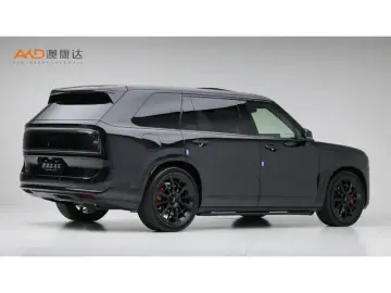 2025 Zeekr 9X с пробегом 9 000 км