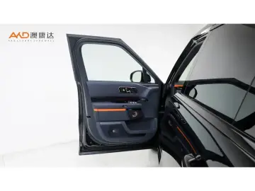 2025 Zeekr 9X с пробегом 9 000 км