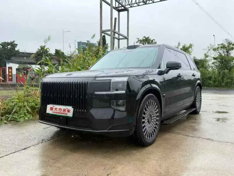 2025 Zeekr 9X с пробегом 28 800 км