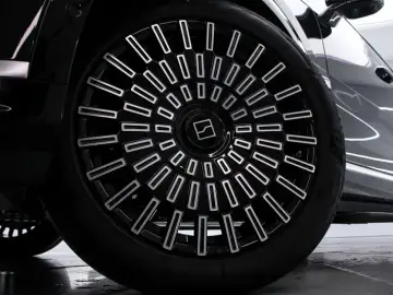 2025 Zeekr 9X с пробегом 17 000 км