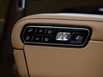 2025 Zeekr 9X с пробегом 17 000 км