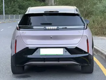 2025 Zeekr X с пробегом 21 000 км