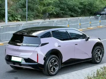 2025 Zeekr X с пробегом 21 000 км
