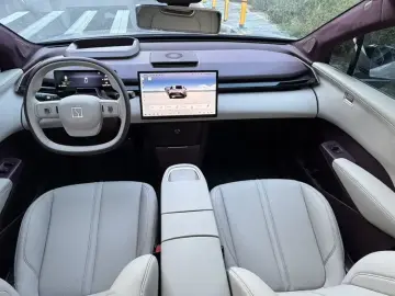 2025 Zeekr X с пробегом 21 000 км