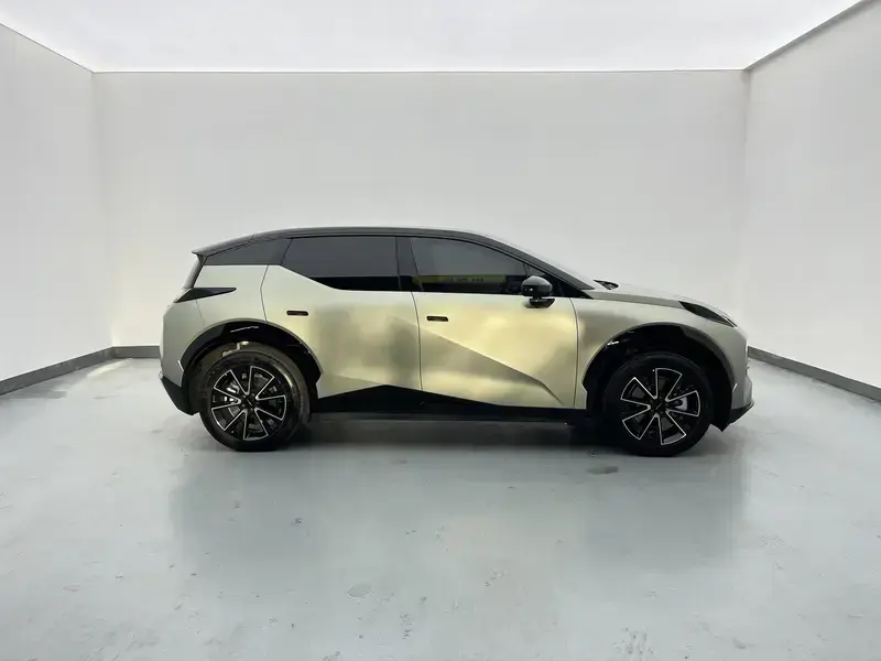 2026 Zeekr X с пробегом 3 000 км