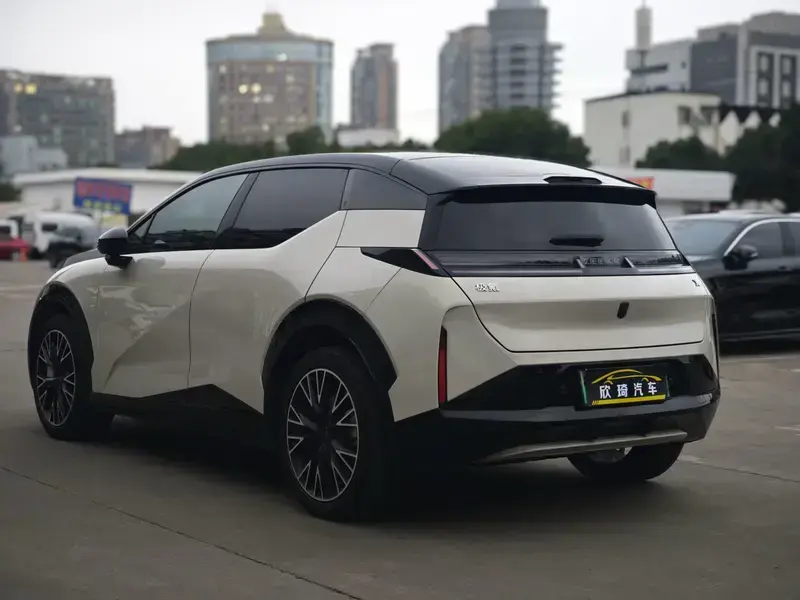 2023 Zeekr X с пробегом 40 000 км