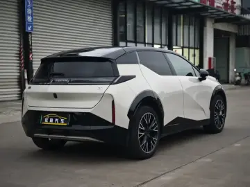 2023 Zeekr X с пробегом 40 000 км