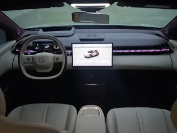 2023 Zeekr X с пробегом 40 000 км