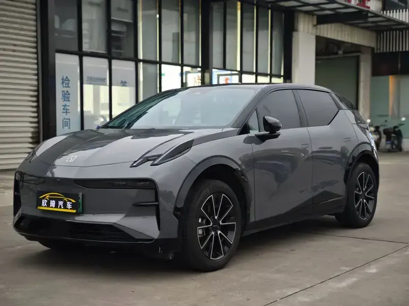2025 Zeekr X с пробегом 9 200 км