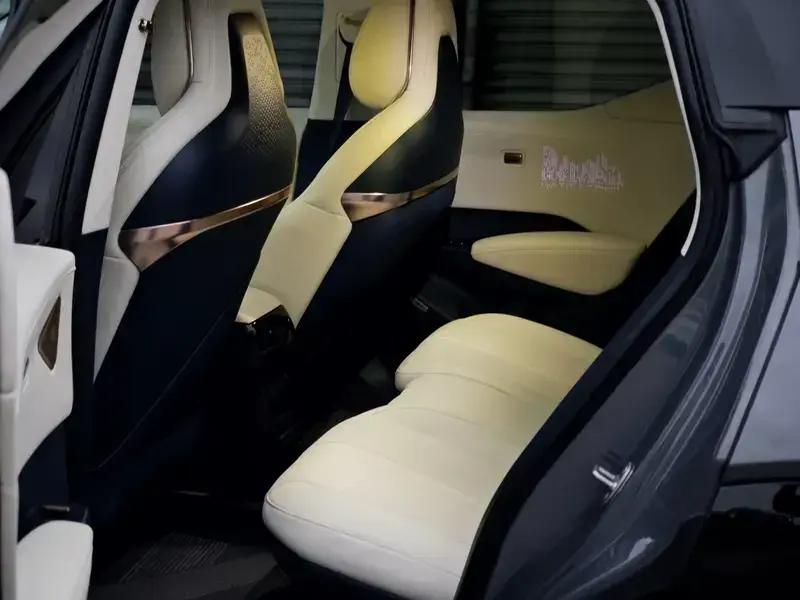 2025 Zeekr X с пробегом 9 200 км