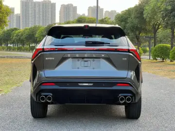 2024 Geely Atlas Pro с пробегом 60 000 км