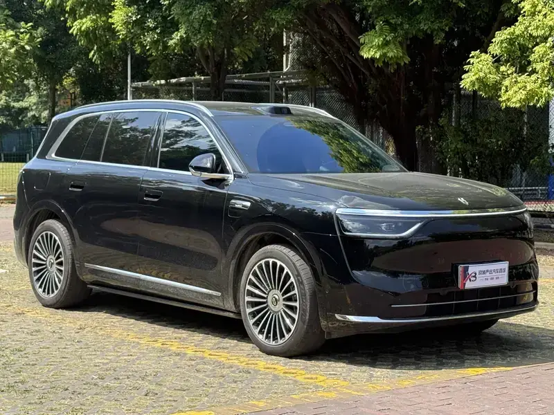 2025 Aito M8 с пробегом 29 000 км