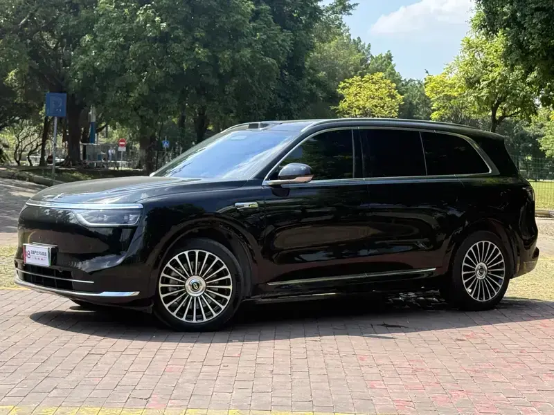 2025 Aito M8 с пробегом 29 000 км