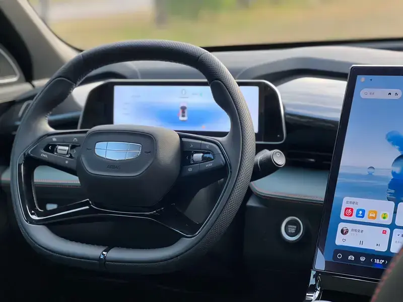 2024 Geely Atlas Pro с пробегом 60 000 км
