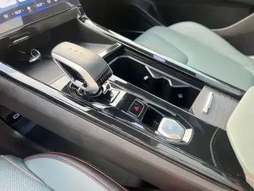2024 Geely Atlas Pro с пробегом 60 000 км