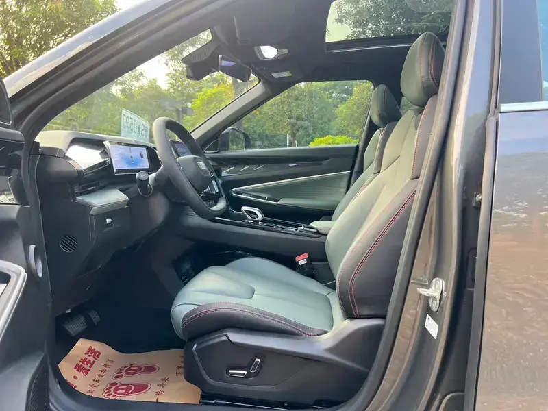 2024 Geely Atlas Pro с пробегом 60 000 км