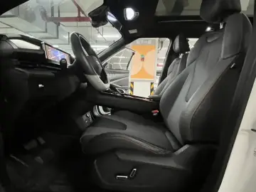 2023 Geely Atlas Pro с пробегом 32 000 км