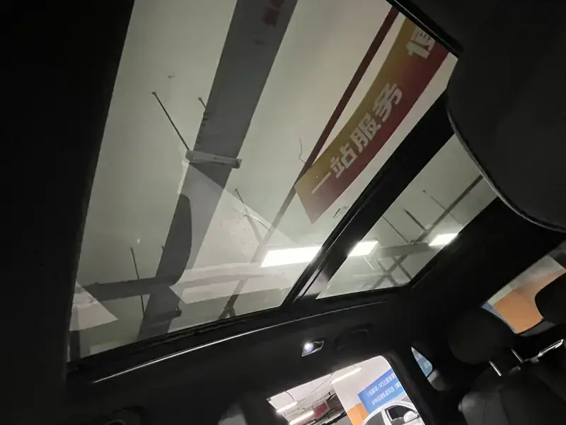 2023 Geely Atlas Pro с пробегом 32 000 км