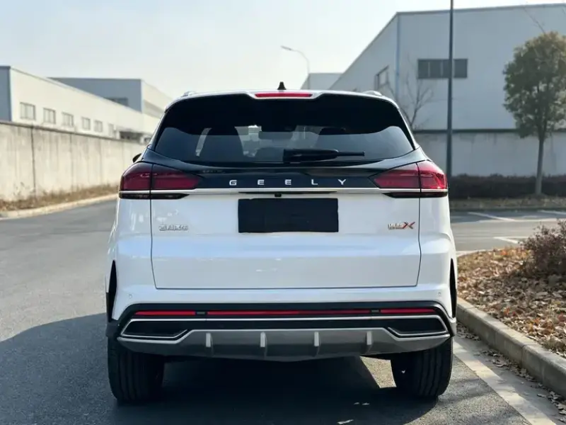 2022 Geely Atlas Pro с пробегом 43 000 км
