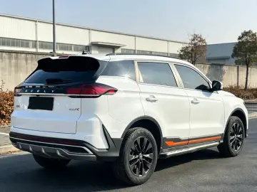 2022 Geely Atlas Pro с пробегом 43 000 км