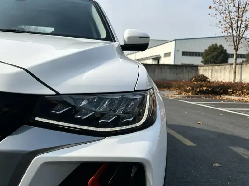 2022 Geely Atlas Pro с пробегом 43 000 км