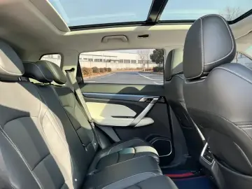 2022 Geely Atlas Pro с пробегом 43 000 км