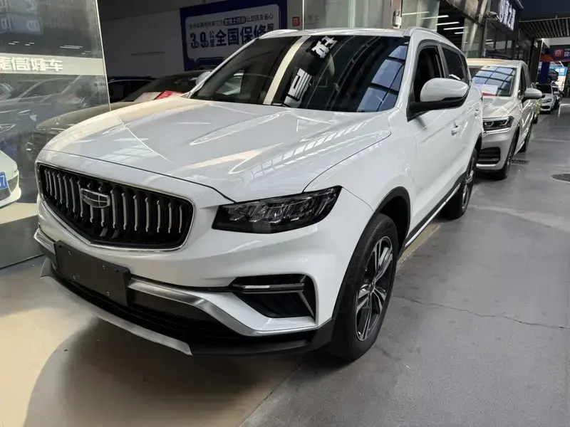 2022 Geely Atlas Pro с пробегом 44 100 км