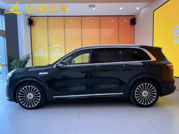 2025 Aito M8 с пробегом 13 000 км