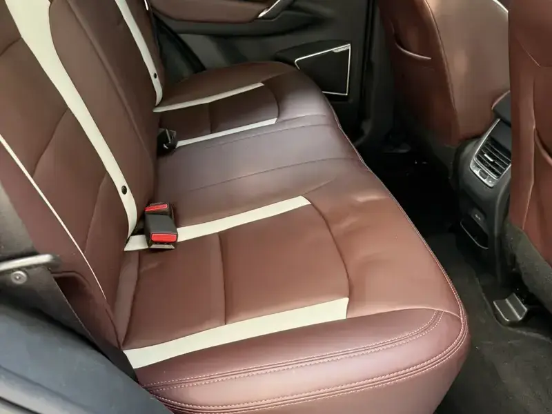 2022 Geely Atlas Pro с пробегом 44 100 км