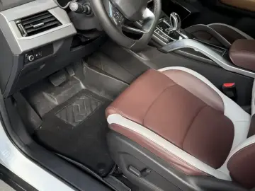 2022 Geely Atlas Pro с пробегом 44 100 км