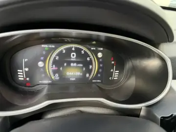 2022 Geely Atlas Pro с пробегом 44 100 км