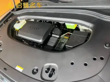 2025 Aito M8 с пробегом 22 000 км