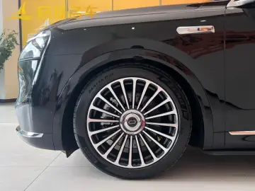 2025 Aito M8 с пробегом 22 000 км