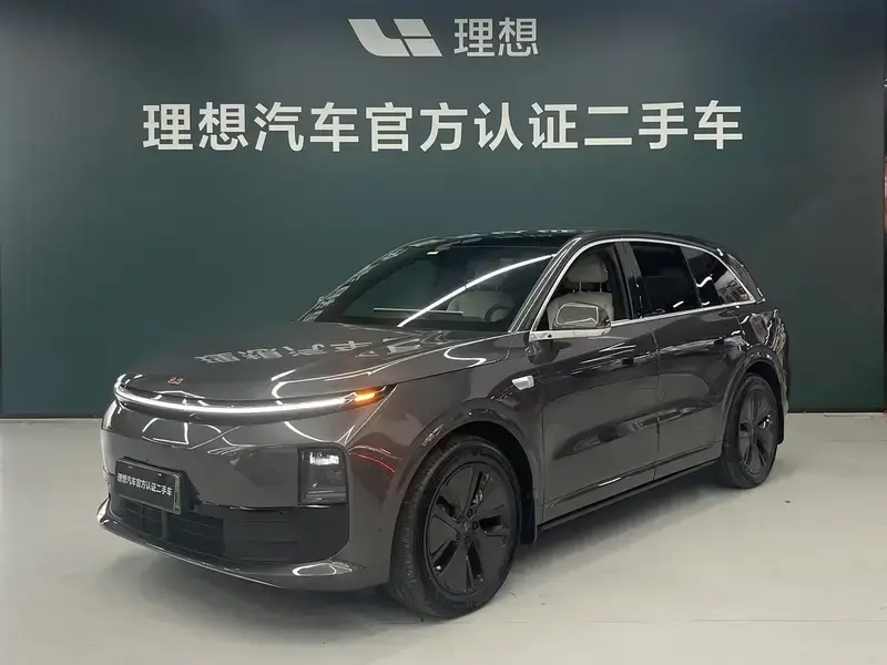 2024 Li Auto (Lixiang) L6 с пробегом 45 000 км