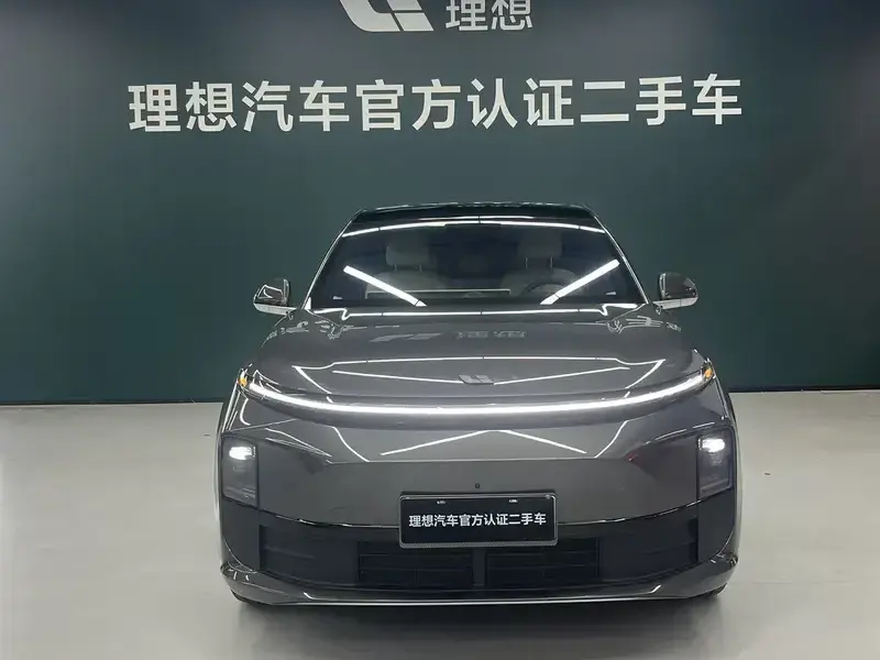 2024 Li Auto (Lixiang) L6 с пробегом 45 000 км