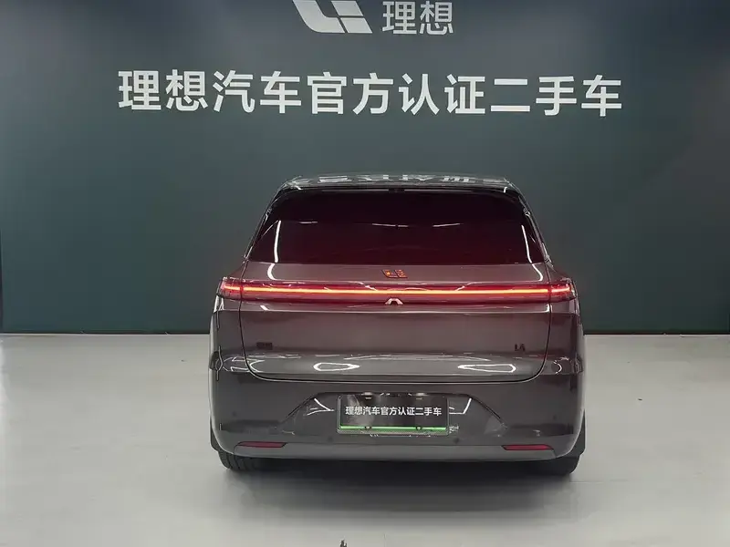 2024 Li Auto (Lixiang) L6 с пробегом 45 000 км