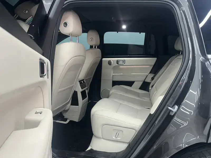 2024 Li Auto (Lixiang) L6 с пробегом 45 000 км