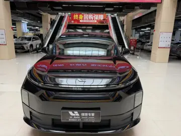 2025 Li Auto (Lixiang) L6 с пробегом 40 000 км
