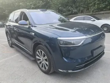 2025 Aito M8 с пробегом 24 000 км