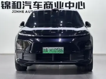 2024 Li Auto (Lixiang) L6 с пробегом 37 000 км