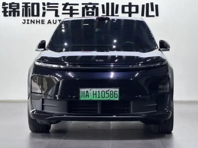 2024 Li Auto (Lixiang) L6 с пробегом 37 000 км
