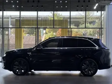 2024 Li Auto (Lixiang) L6 с пробегом 37 000 км