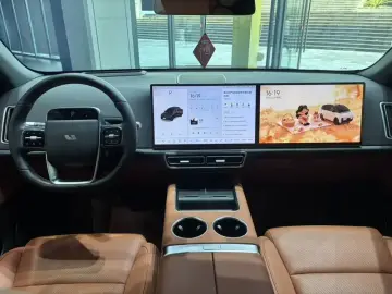 2024 Li Auto (Lixiang) L6 с пробегом 37 000 км